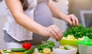 मां को मिला पौष्टिक आहार उसके पोते-पोतियों में एक स्वस्थ मस्तिष्क को सुनिश्चित कर सकता है: अध्ययन