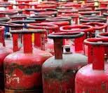 गैस सिलेंडर 50 रुपए महंगा गैस सिलेंडर 50 रुपए महंगा