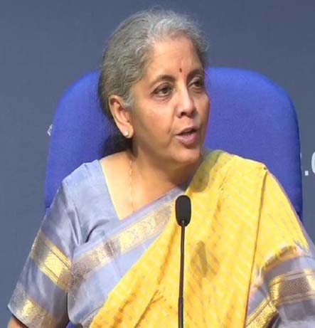 आर्थिक संकट से उबरने के लिए मुद्रा नोटों की छपाई की कोई योजना नहीं :सीतारमण आर्थिक संकट से उबरने के लिए मुद्रा नोटों की छपाई की कोई योजना नहीं :सीतारमण