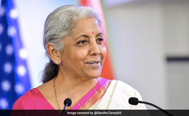 बहुपक्षीय संस्थानों को प्रासंगिक बने रहने के लिए कदम उठाने होंगेः सीतारमण बहुपक्षीय संस्थानों को प्रासंगिक बने रहने के लिए कदम उठाने होंगेः सीतारमण