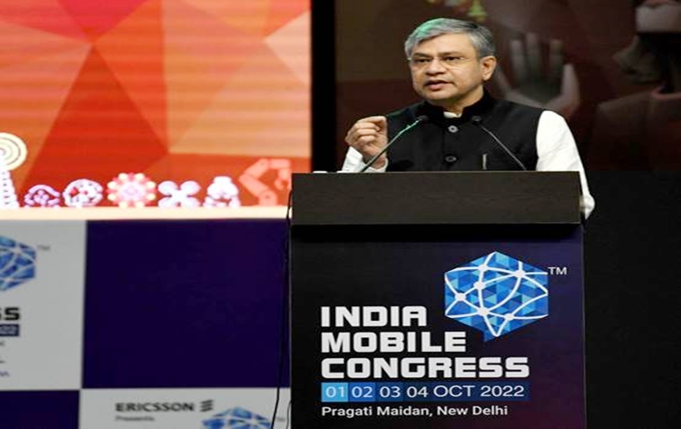 संचार मंत्री अश्विनी वैष्णव ने कहा - सरकार देशभर में 5जी प्रौद्योगिकी के लिए सौ प्रयोगशालाएं स्थापित करेगी संचार मंत्री अश्विनी वैष्णव ने कहा - सरकार देशभर में 5जी प्रौद्योगिकी के लिए सौ प्रयोगशालाएं स्थापित करेगी