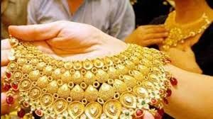  सोने में 215 रुपये और चांदी में 1,185 रुपये की तेजी
