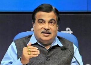सड़क परिवहन मंत्रालय वैकल्पिक ईंधन के क्षेत्र में कर रहा काम: गडकरी