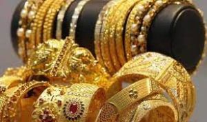  सोने और चांदी की कीमतों में फिर गिरावट... देखें 10 ग्राम सोने का मूल्य क्या हुआ...