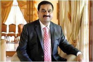 अंबानी के बाद अब अडाणी ने भी नवीकरणीय ऊर्जा में 20 अरब डॉलर का निवेश करने की घोषणा की