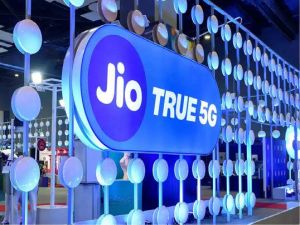  जियो ने 5 जी सेवाओं के लिए 82,000 से अधिक स्थानों पर उपकरण लगाए