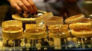 सोना 105 रुपये टूटा, चांदी में 730 रुपये की  उछाल...जानें आज का भाव
