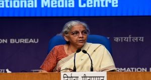  कैंसर और गंभीर बीमारियों के उपचार की दवाओं और इलाज के लिए प्रयुक्त विशेष खाद्य पदार्थों को जीएसटी से  मिलेगी छूट 