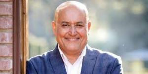  दुनिया को जीतने की कोशिश न करें क्योंकि भारतीय ग्राहक अलग तरह से सोचते हैं: सबीर भाटिया