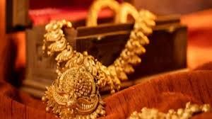 सोने और चांदी पर इंपोर्ट ड्यूटी घटी, ज्वैलरी कंपनियों के शेयरों में 12% तक उछाल