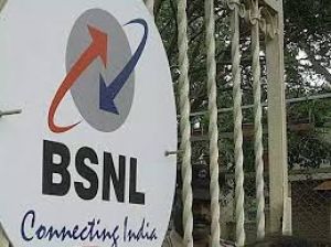 उपभोक्ताओं को लुभाने के लिए बीएसएनएल ने कई नई सेवाएं पेश कीं