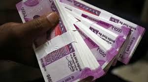 आरबीआई के अनुसार 5,817 करोड़ रुपये मूल्य के 2,000 रुपये के नोट अभी भी चलन में आरबीआई के अनुसार 5,817 करोड़ रुपये मूल्य के 2,000 रुपये के नोट अभी भी चलन में