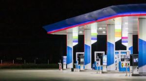 भारत में पेट्रोल पंप की संख्या एक लाख के पार, एक दशक में हुई दोगुना