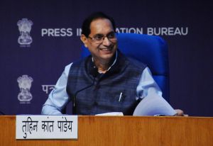 भारत दुनिया की तीसरी सबसे बड़ी अर्थव्यवस्था बनने की राह पर: तुहिन कांता पांडे