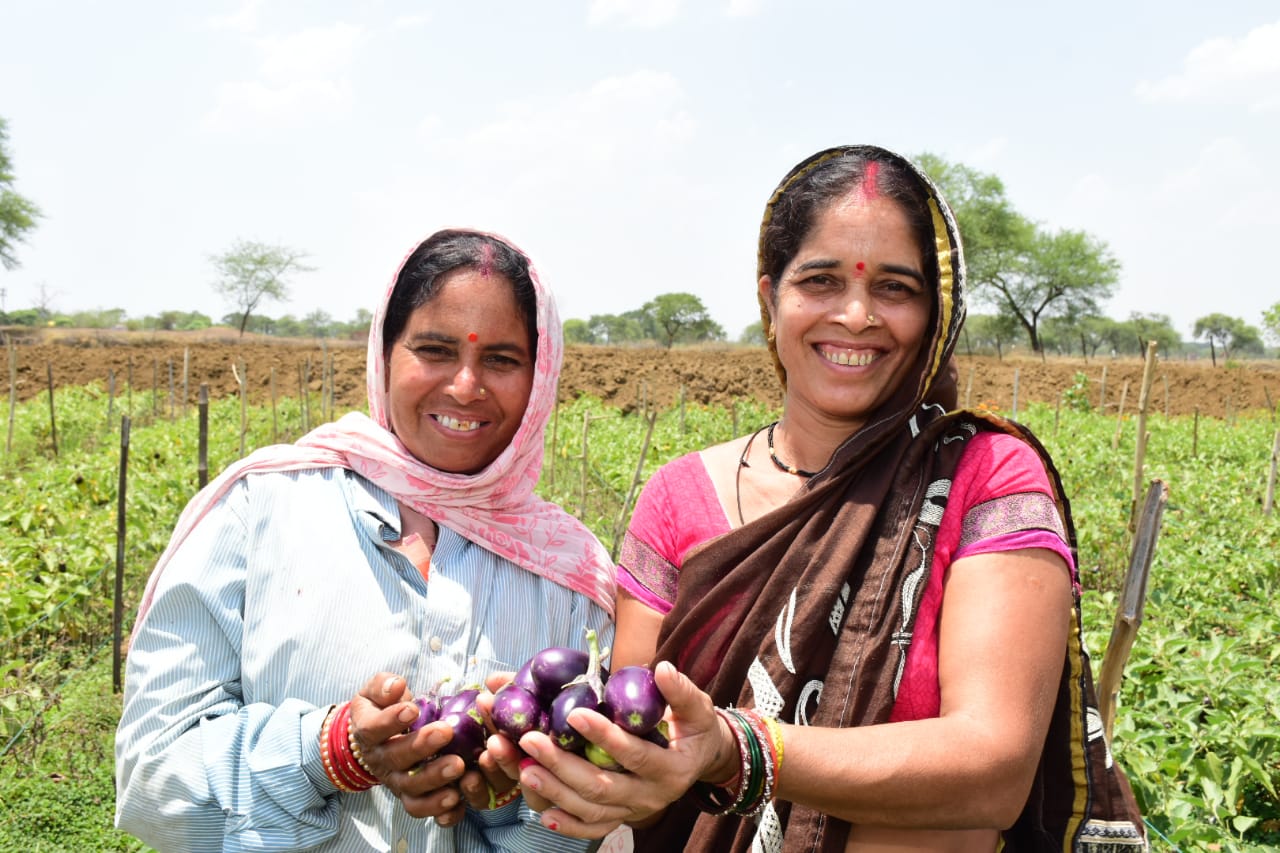 अंतर्मुखी और संकोची स्वभाव की महिलाएं बनीं निर्भीक अंतर्मुखी और संकोची स्वभाव की महिलाएं बनीं निर्भीक