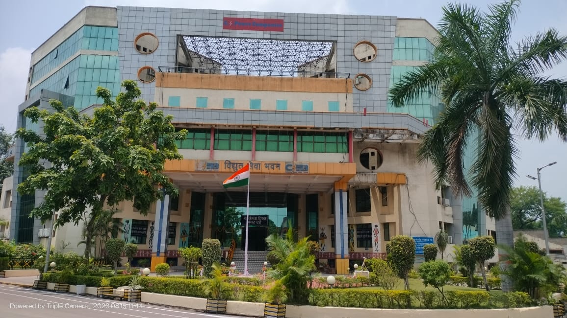 बिजली लागत 16 पैसे घटी, आम घरेलू उपभोक्ताओं को 10-12 पैसे की राहत बिजली लागत 16 पैसे घटी, आम घरेलू उपभोक्ताओं को 10-12 पैसे की राहत