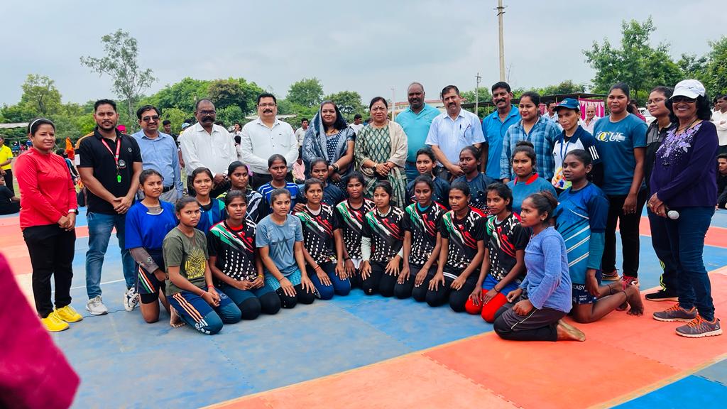 जिला स्तरीय छत्तीसगढ़िया ओलंपिक का हुआ आगाज जिला स्तरीय छत्तीसगढ़िया ओलंपिक का हुआ आगाज