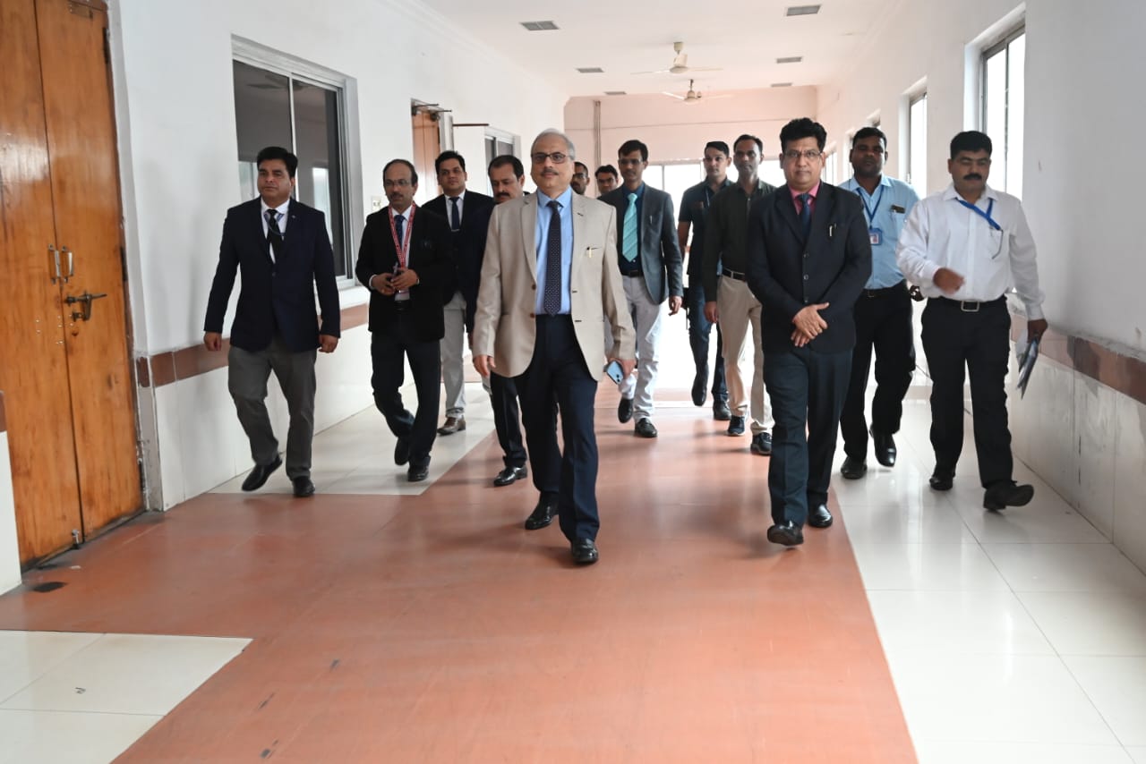 मुख्य न्यायाधीश ने राज्य विधिक सेवा प्राधिकरण कार्यालय का किया निरीक्षण मुख्य न्यायाधीश ने राज्य विधिक सेवा प्राधिकरण कार्यालय का किया निरीक्षण