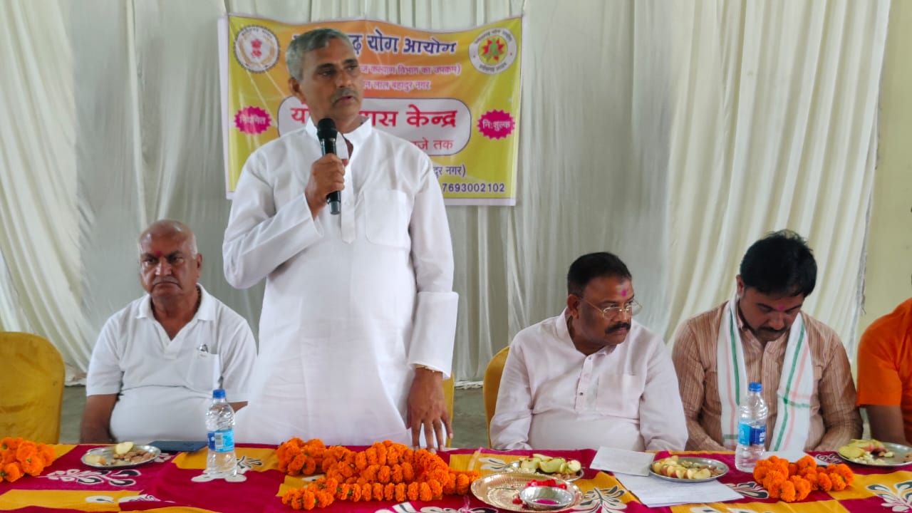 डोंगरगांव में 50 वे निःशुल्क नियमित योगाभ्यास केंद्र का शुभारंभ डोंगरगांव में 50 वे निःशुल्क नियमित योगाभ्यास केंद्र का शुभारंभ