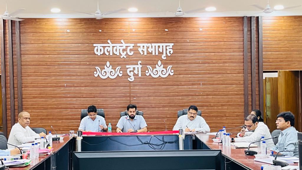 आगामी विधानसभा निर्वाचन को ध्यान में रखते हुए अधिकारी करें गंभीरतापूर्वक कार्य आगामी विधानसभा निर्वाचन को ध्यान में रखते हुए अधिकारी करें गंभीरतापूर्वक कार्य