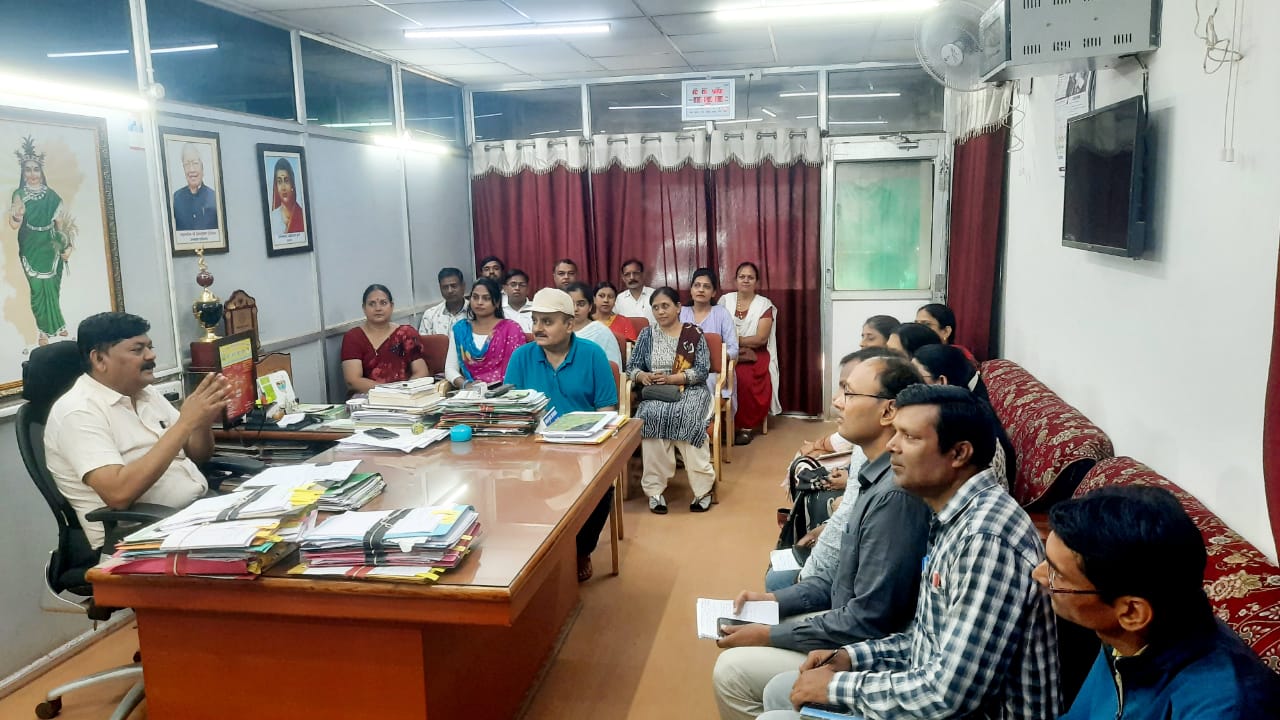 दुर्ग जिला स्तरीय पीयर ग्रुप की बैठक सम्पन्न दुर्ग जिला स्तरीय पीयर ग्रुप की बैठक सम्पन्न