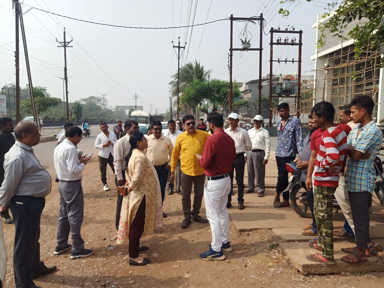 दूसरे दिन भी चला सर्विस रोड किनारे बेदखली अभियान दूसरे दिन भी चला सर्विस रोड किनारे बेदखली अभियान