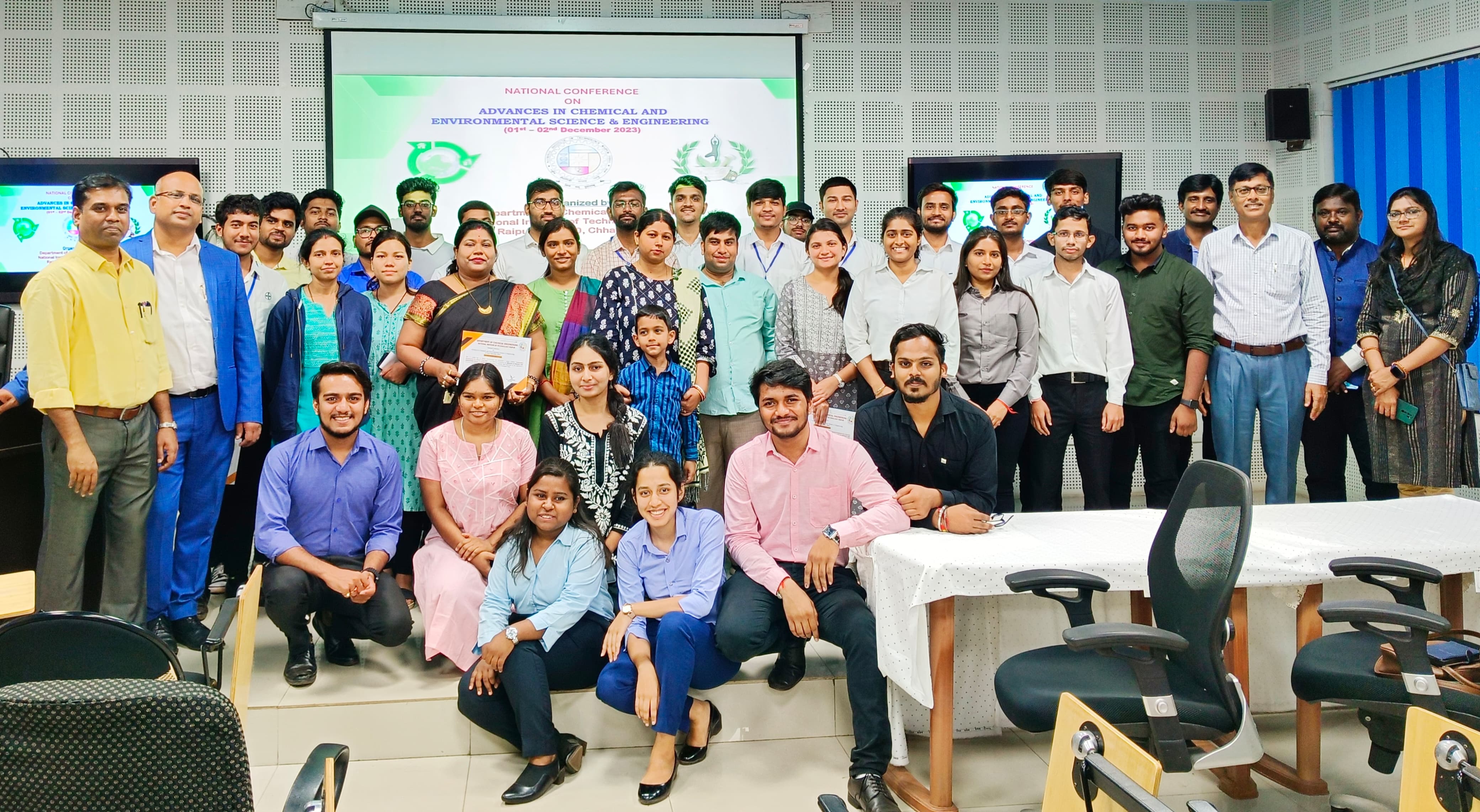 एनआईटी में केमिकल और पर्यावरण विज्ञान इंजीनियरिंग की उन्नति पर केमिकल कॉन्फ्रेंस का किया गया आयोजन एनआईटी में केमिकल और पर्यावरण विज्ञान इंजीनियरिंग की उन्नति पर केमिकल कॉन्फ्रेंस का किया गया आयोजन