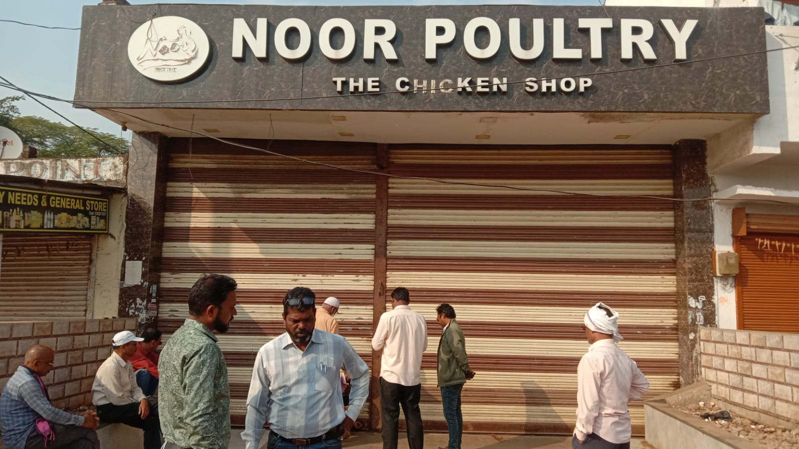 खुले में मांस बिक्री के खिलाफ निगम ने की फिर कार्यवाही खुले में मांस बिक्री के खिलाफ निगम ने की फिर कार्यवाही