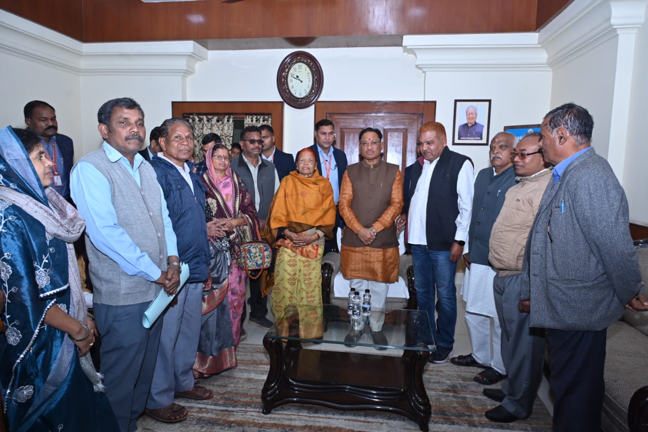 मुख्यमंत्री को आदिवासी सेवा समिति के अभिनन्दन समारोह में शामिल होने मिला निमंत्रण मुख्यमंत्री को आदिवासी सेवा समिति के अभिनन्दन समारोह में शामिल होने मिला निमंत्रण