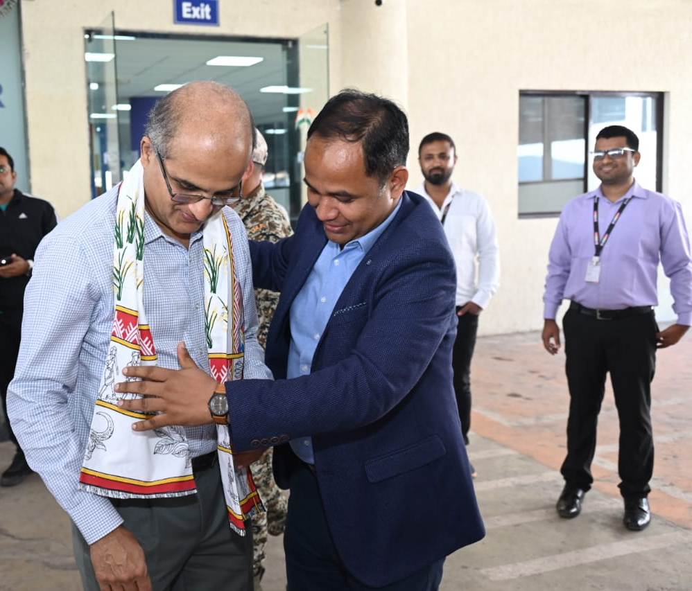 लाल बहादुर शास्त्री राष्ट्रीय प्रशासन अकादमी के निदेशक तरणीकांति ने नालंदा परिसर, बीपीओ सेंटर और नवगुरूकुल संस्था का किया अवलोकन लाल बहादुर शास्त्री राष्ट्रीय प्रशासन अकादमी के निदेशक तरणीकांति ने नालंदा परिसर, बीपीओ सेंटर और नवगुरूकुल संस्था का किया अवलोकन