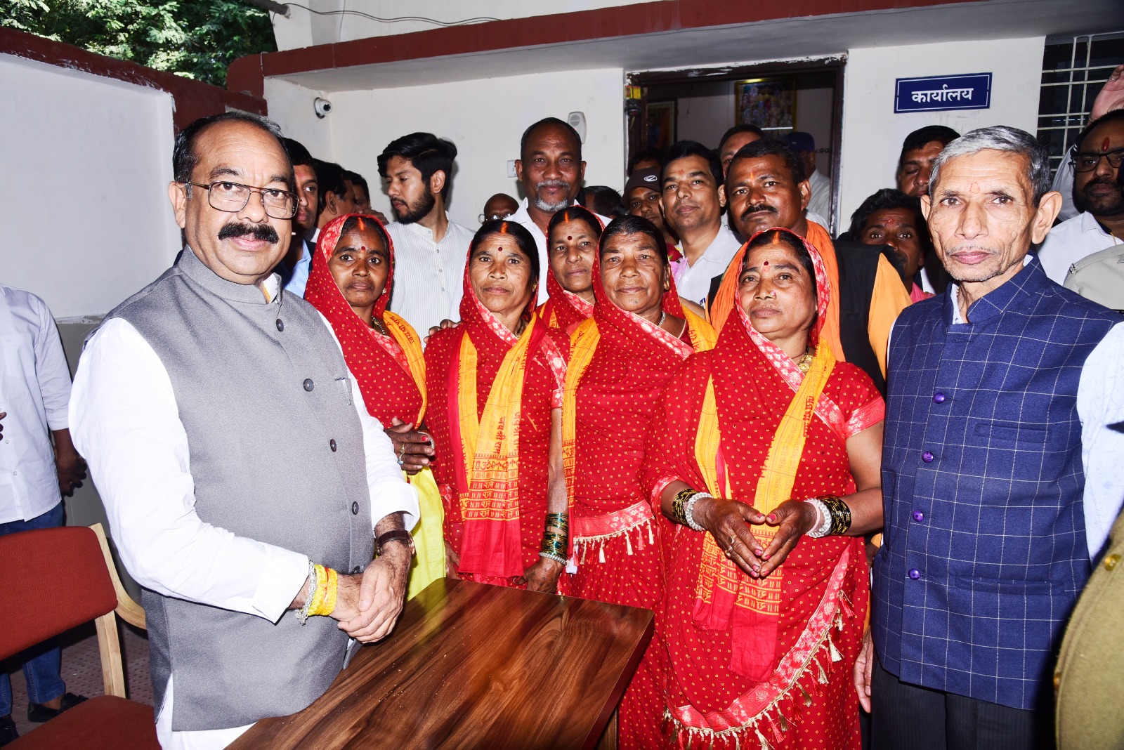 उप मुख्यमंत्री अरूण साव ने जनदर्शन में सुनी आम जनता की समस्याएं उप मुख्यमंत्री अरूण साव ने जनदर्शन में सुनी आम जनता की समस्याएं