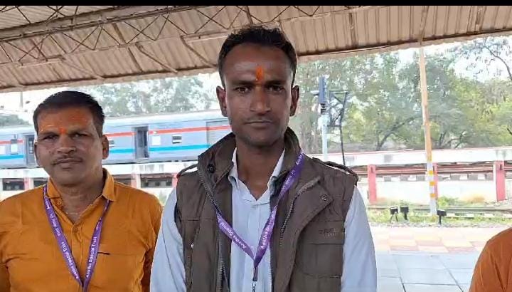 अयोध्या धाम दर्शन करने के लिए दुर्ग स्टेशन पहुंचे यात्रियों ने रामलला दर्शन योजना को सराहा अयोध्या धाम दर्शन करने के लिए दुर्ग स्टेशन पहुंचे यात्रियों ने रामलला दर्शन योजना को सराहा