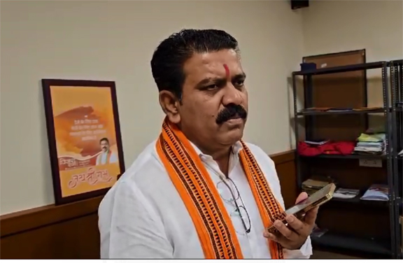 उपमुख्यमंत्री विजय शर्मा की पहल पर मस्कट में बंधक महिला मुक्त उपमुख्यमंत्री विजय शर्मा की पहल पर मस्कट में बंधक महिला मुक्त