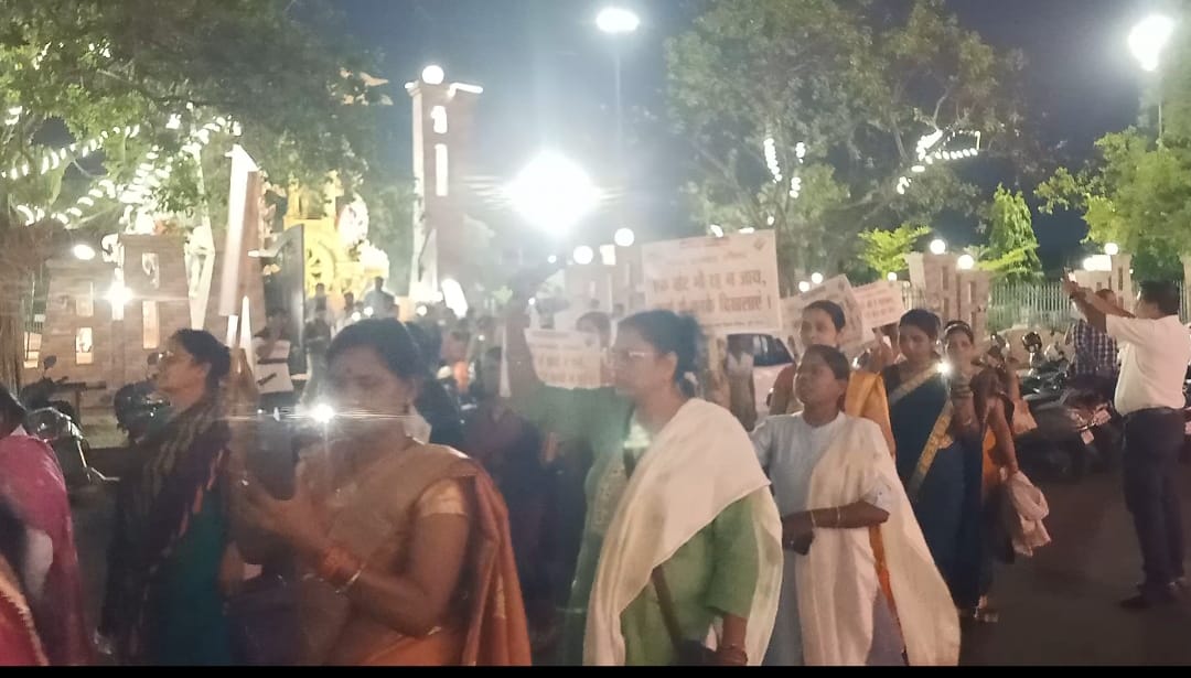 भिलाई में फ्लैश लाईट मार्च भिलाई में फ्लैश लाईट मार्च