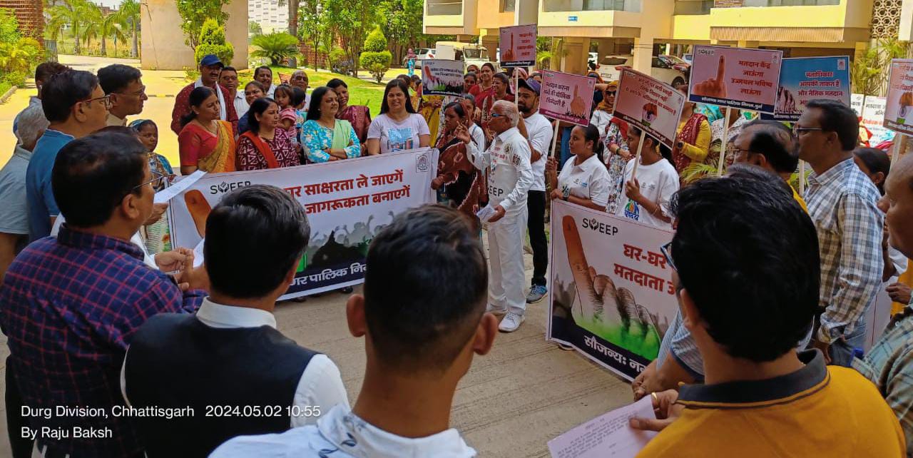 अमर हाइट्स कॉलोनी में शत प्रतिशत मतदान के लिए नगर निगम ने चलाया जागरूकता अभियान अमर हाइट्स कॉलोनी में शत प्रतिशत मतदान के लिए नगर निगम ने चलाया जागरूकता अभियान