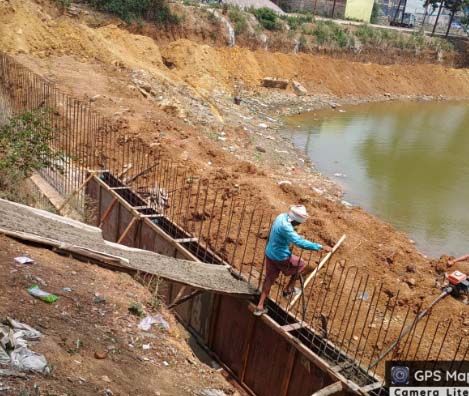 गोंदवारा शीतला तालाब के सौंदर्यीकरण का काम जोरों से जारी गोंदवारा शीतला तालाब के सौंदर्यीकरण का काम जोरों से जारी