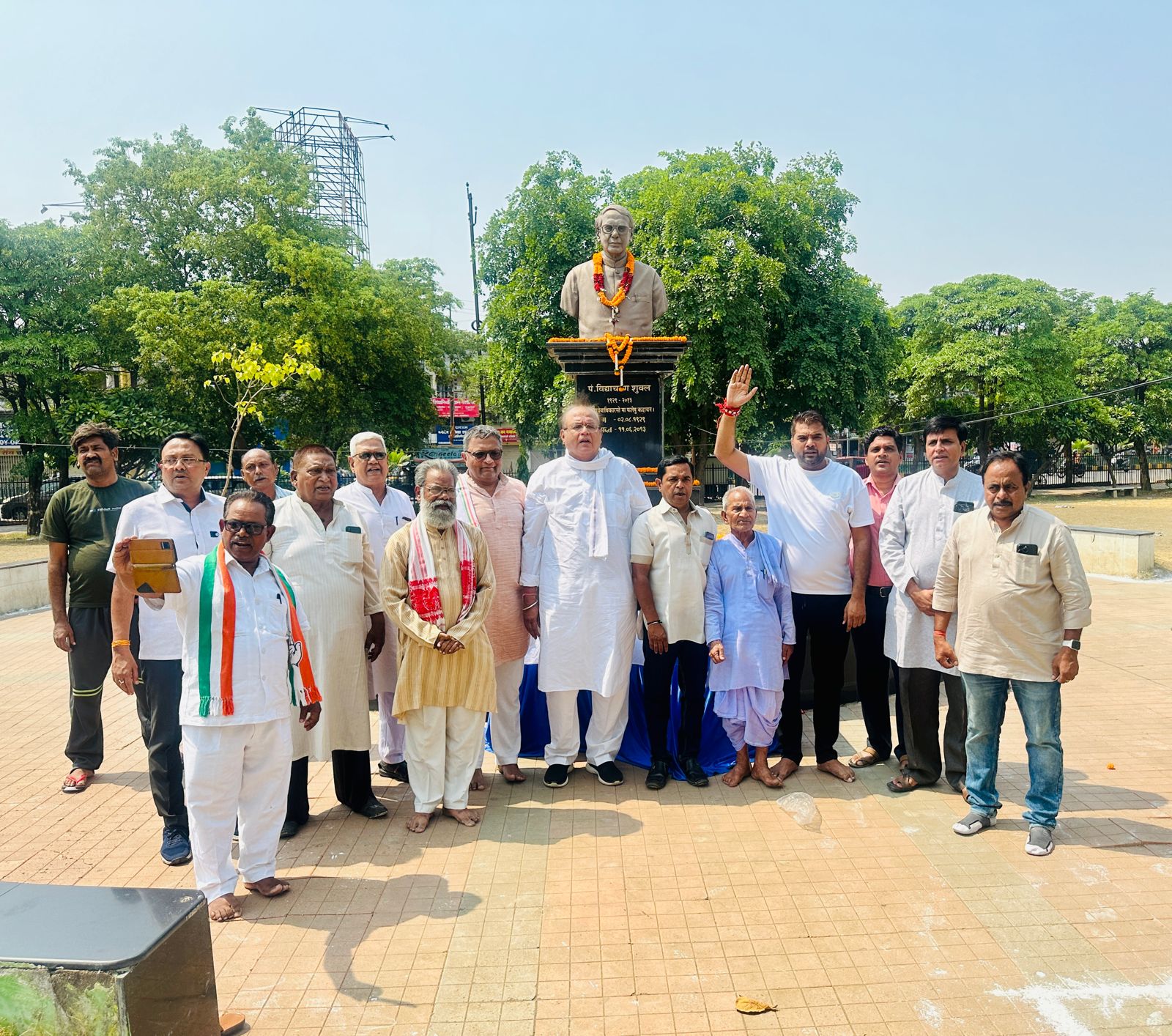 11वीं पुण्यतिथि पर पूर्व केन्द्रीय मंत्री शहीद पण्डित विद्याचरण शुक्ल को दी गई श्रद्धांजलि 11वीं पुण्यतिथि पर पूर्व केन्द्रीय मंत्री शहीद पण्डित विद्याचरण शुक्ल को दी गई श्रद्धांजलि