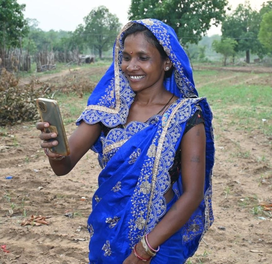 महतारी वंदन योजना से महिलाएं बन रही है आत्मनिर्भर महतारी वंदन योजना से महिलाएं बन रही है आत्मनिर्भर