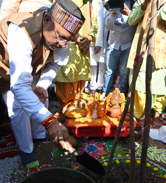 मुख्यमंत्री ने ‘एक पेड़ मां के नाम’ महा वृक्षारोपण अभियान-2024 का किया शुभारंभ मुख्यमंत्री ने ‘एक पेड़ मां के नाम’ महा वृक्षारोपण अभियान-2024 का किया शुभारंभ