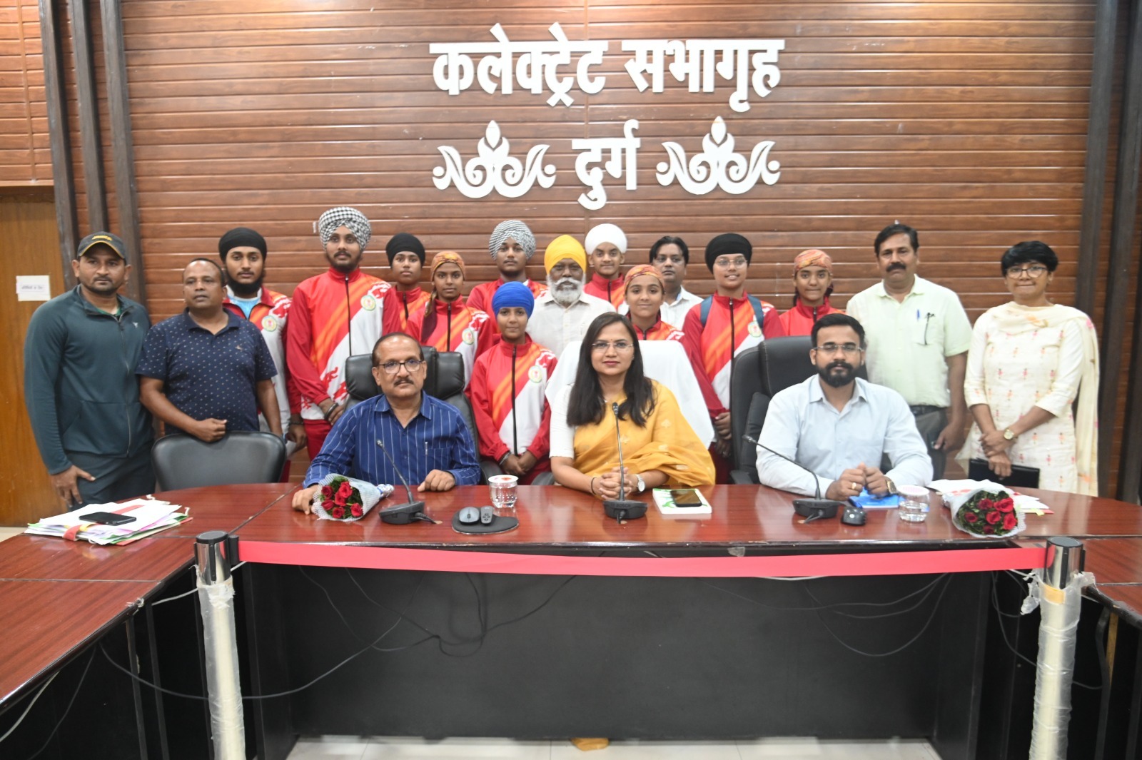 नवाचारी शैक्षिक गतिविधियां प्रदान करने वाले शिक्षक हुए सम्मानित नवाचारी शैक्षिक गतिविधियां प्रदान करने वाले शिक्षक हुए सम्मानित