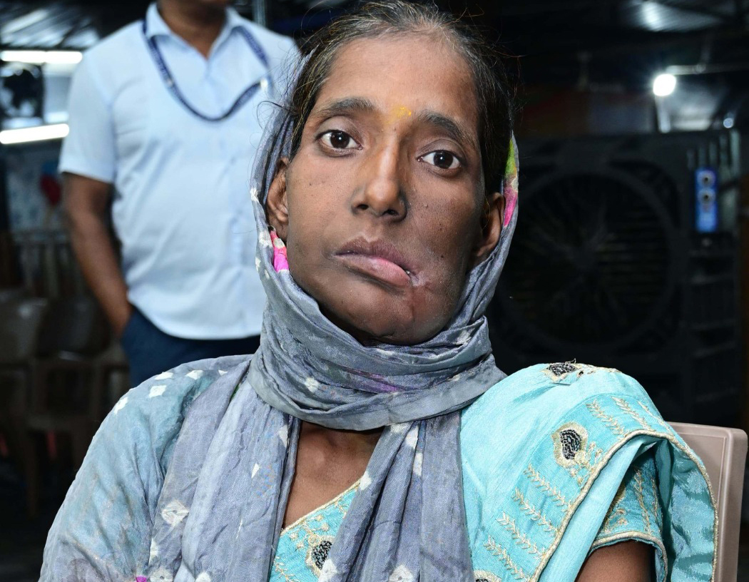 जनदर्शन में मिली इलाज के लिए सहायता राशि जनदर्शन में मिली इलाज के लिए सहायता राशि