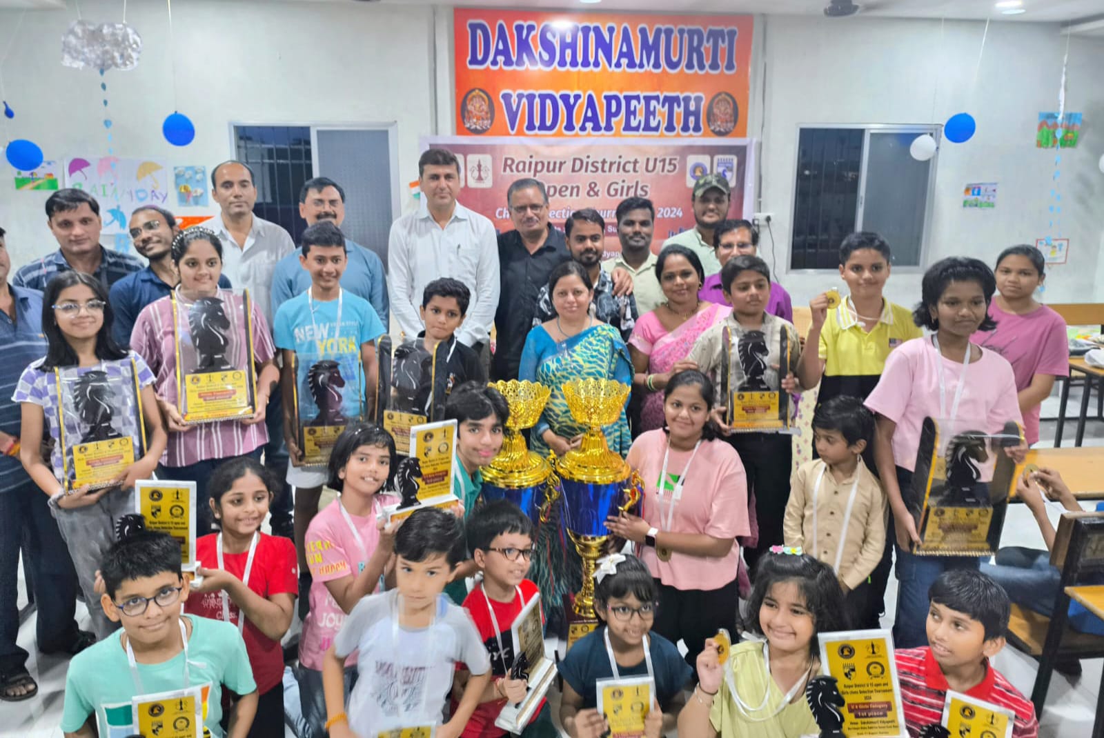 रायपुर में जिला स्तरीय अंडर 15 शतरंज स्पर्धा सम्पन्न रायपुर में जिला स्तरीय अंडर 15 शतरंज स्पर्धा सम्पन्न