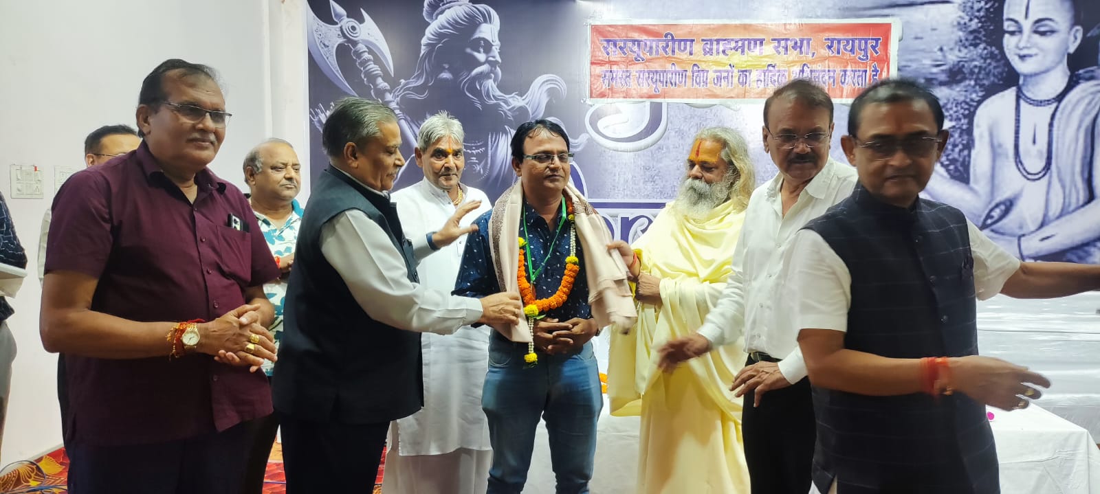 न्यायमूर्ति और न्यायाधीश भी समाज के अंग है : टीपी शर्मा प्रमुख लोकायुक्त न्यायमूर्ति और न्यायाधीश भी समाज के अंग है : टीपी शर्मा प्रमुख लोकायुक्त