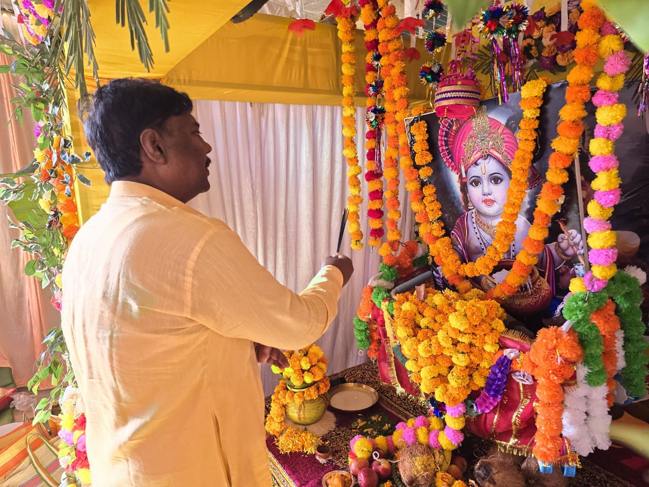 जीवन में सच्चाई और न्याय का मार्ग अपनाएं: मंत्री श्री केदार कश्यप जीवन में सच्चाई और न्याय का मार्ग अपनाएं: मंत्री श्री केदार कश्यप