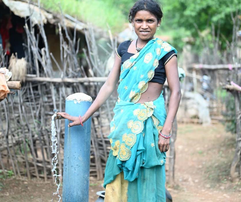 जल जीवन मिशन जिले के बैगा आदिवासियों के लिए साबित हो रहा वरदान जल जीवन मिशन जिले के बैगा आदिवासियों के लिए साबित हो रहा वरदान