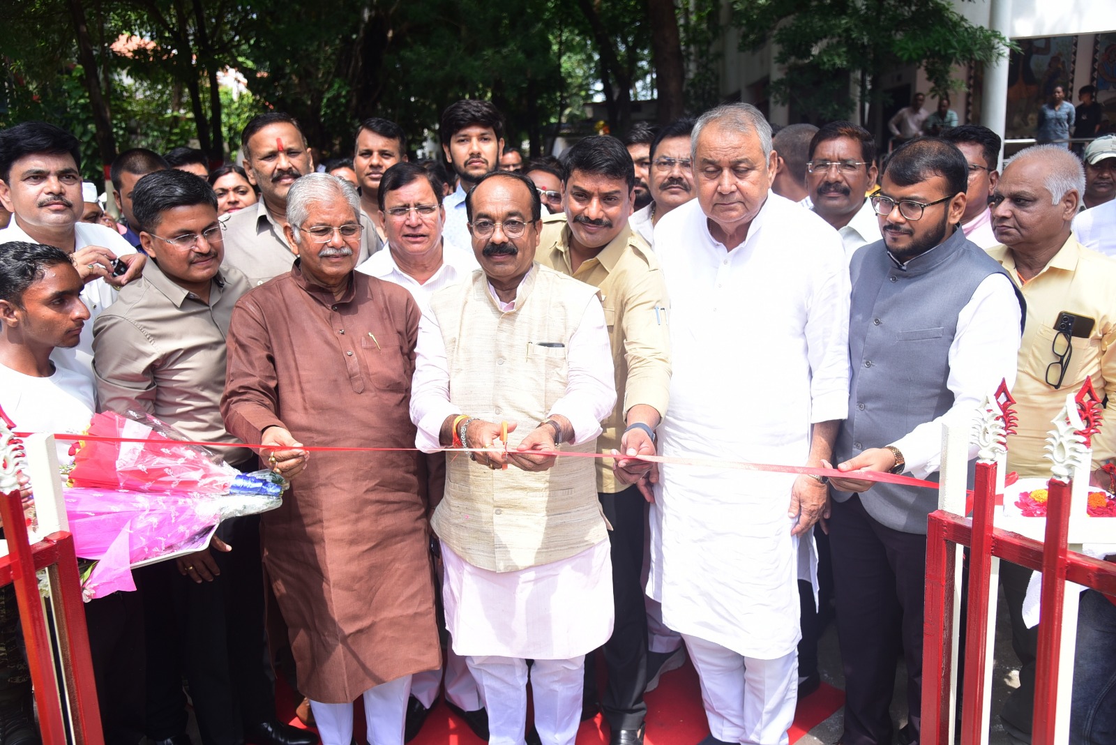 उप मुख्यमंत्री ने कलेक्टोरेट गार्डन का किया लोकार्पण उप मुख्यमंत्री ने कलेक्टोरेट गार्डन का किया लोकार्पण