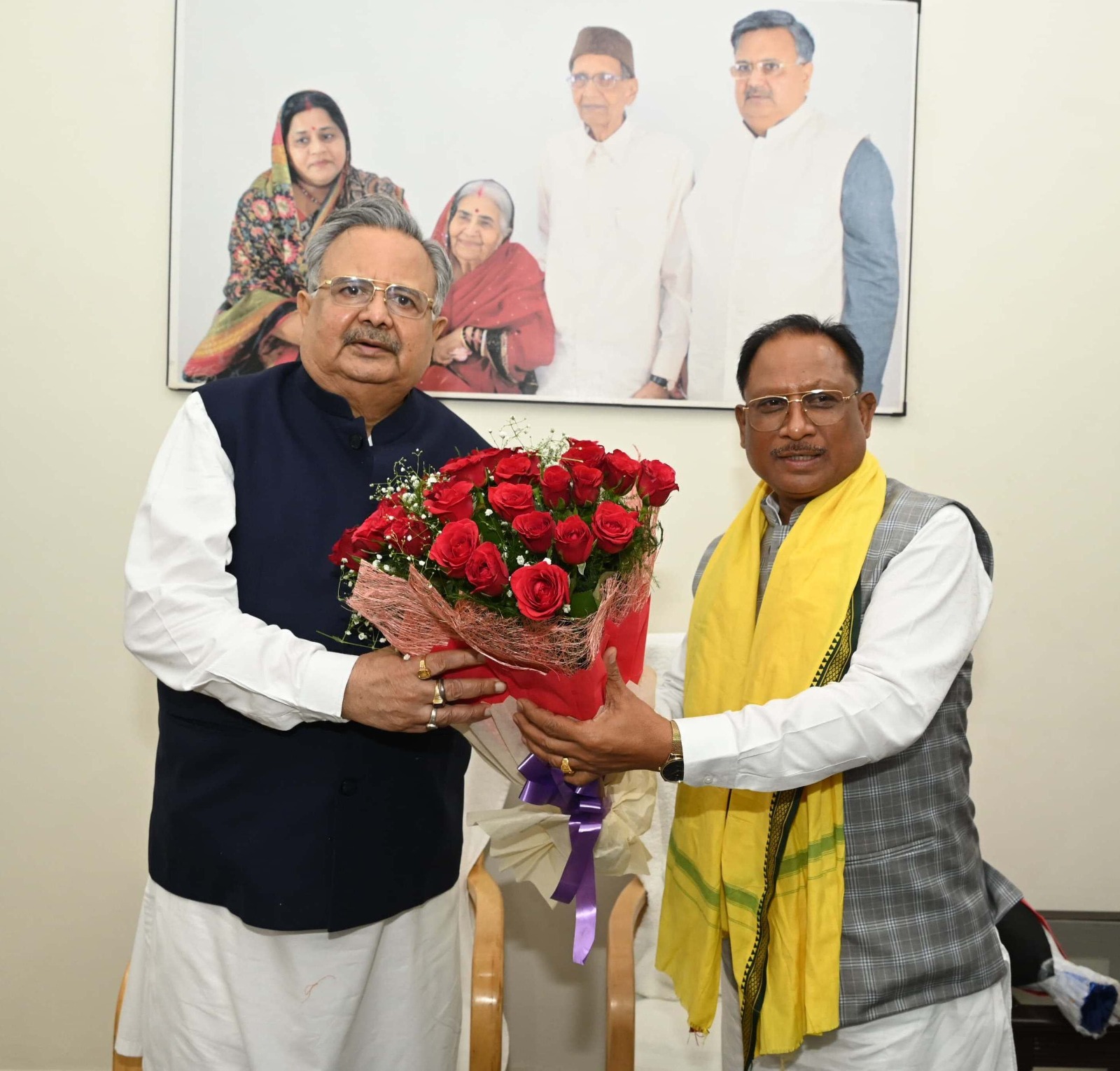 मुख्यमंत्री विष्णु देव साय ने विधानसभा अध्यक्ष डॉ. रमन सिंह को उनके जन्मदिन पर दी हार्दिक बधाई मुख्यमंत्री विष्णु देव साय ने विधानसभा अध्यक्ष डॉ. रमन सिंह को उनके जन्मदिन पर दी हार्दिक बधाई