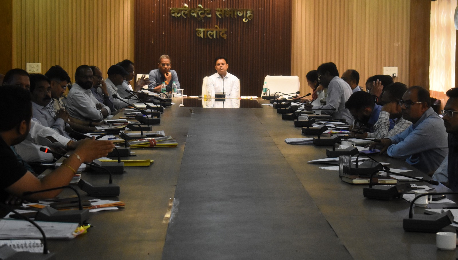 समर्थन मूल्य पर धान खरीदी संपन्न कराने हेतु सभी तैयारियां सुनिश्चित की जाए: कलेक्टर समर्थन मूल्य पर धान खरीदी संपन्न कराने हेतु सभी तैयारियां सुनिश्चित की जाए: कलेक्टर