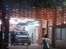 निर्माणाधीन भवन गिरने से दो मजदूर सहित एक नाबालिग घायल निर्माणाधीन भवन गिरने से दो मजदूर सहित एक नाबालिग घायल