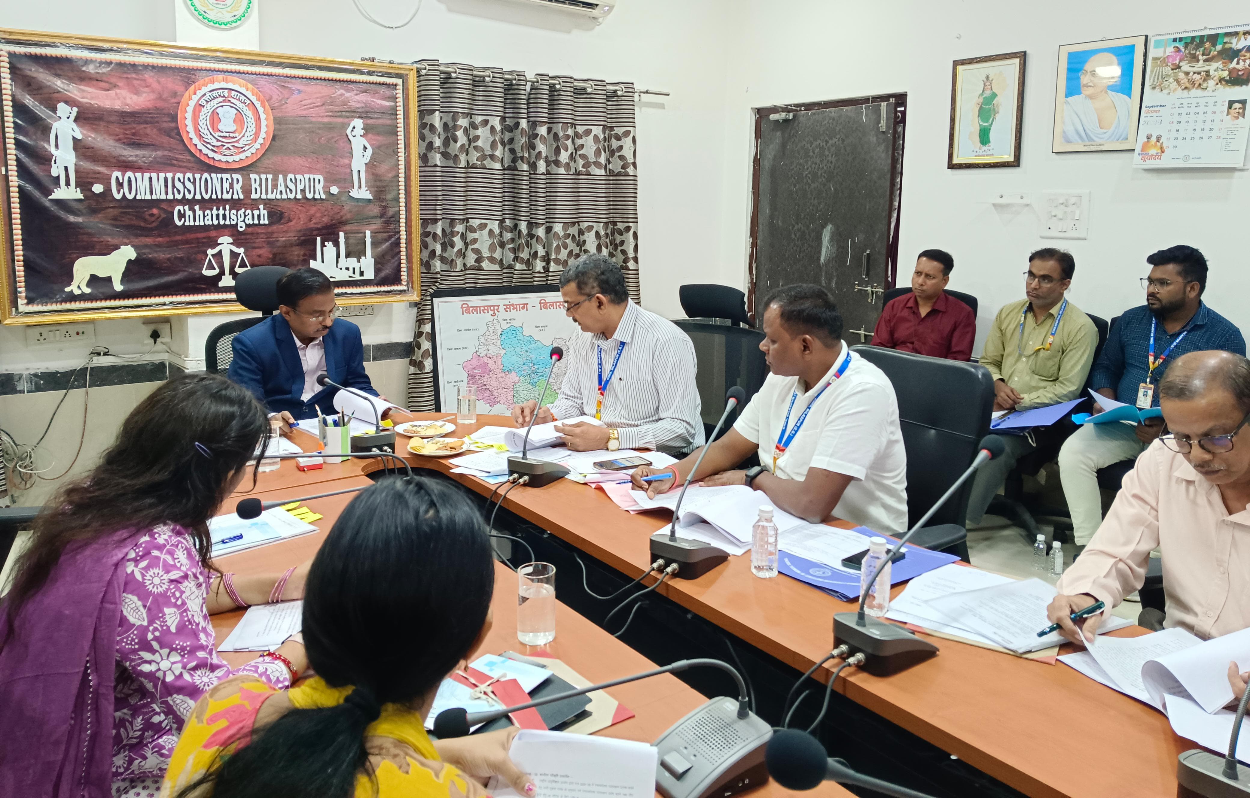 सिम्स बिलासपुर एवं कोरबा मेडिकल कॉलेज स्वशासी समिति की बैठक में लिए गए कई महत्वपूर्ण निर्णय सिम्स बिलासपुर एवं कोरबा मेडिकल कॉलेज स्वशासी समिति की बैठक में लिए गए कई महत्वपूर्ण निर्णय